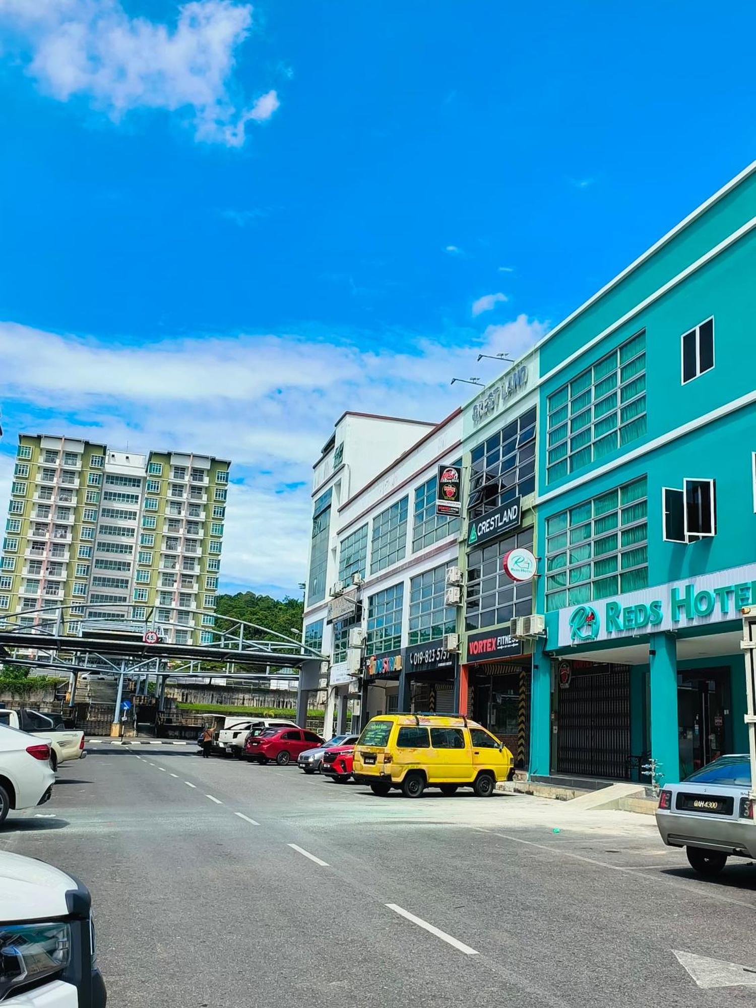 Red'S Hotel Bintulu Dış mekan fotoğraf