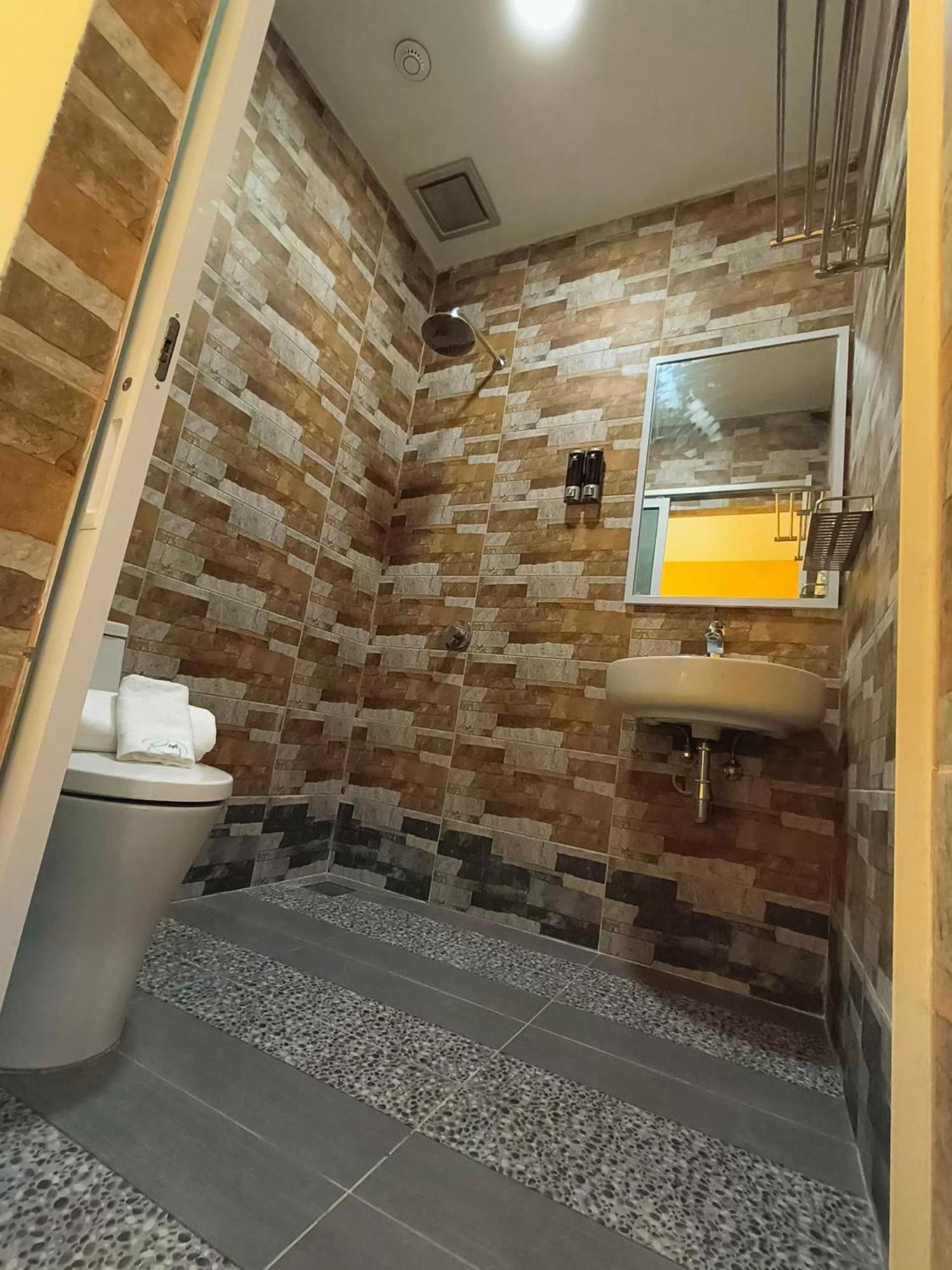 Red'S Hotel Bintulu Dış mekan fotoğraf