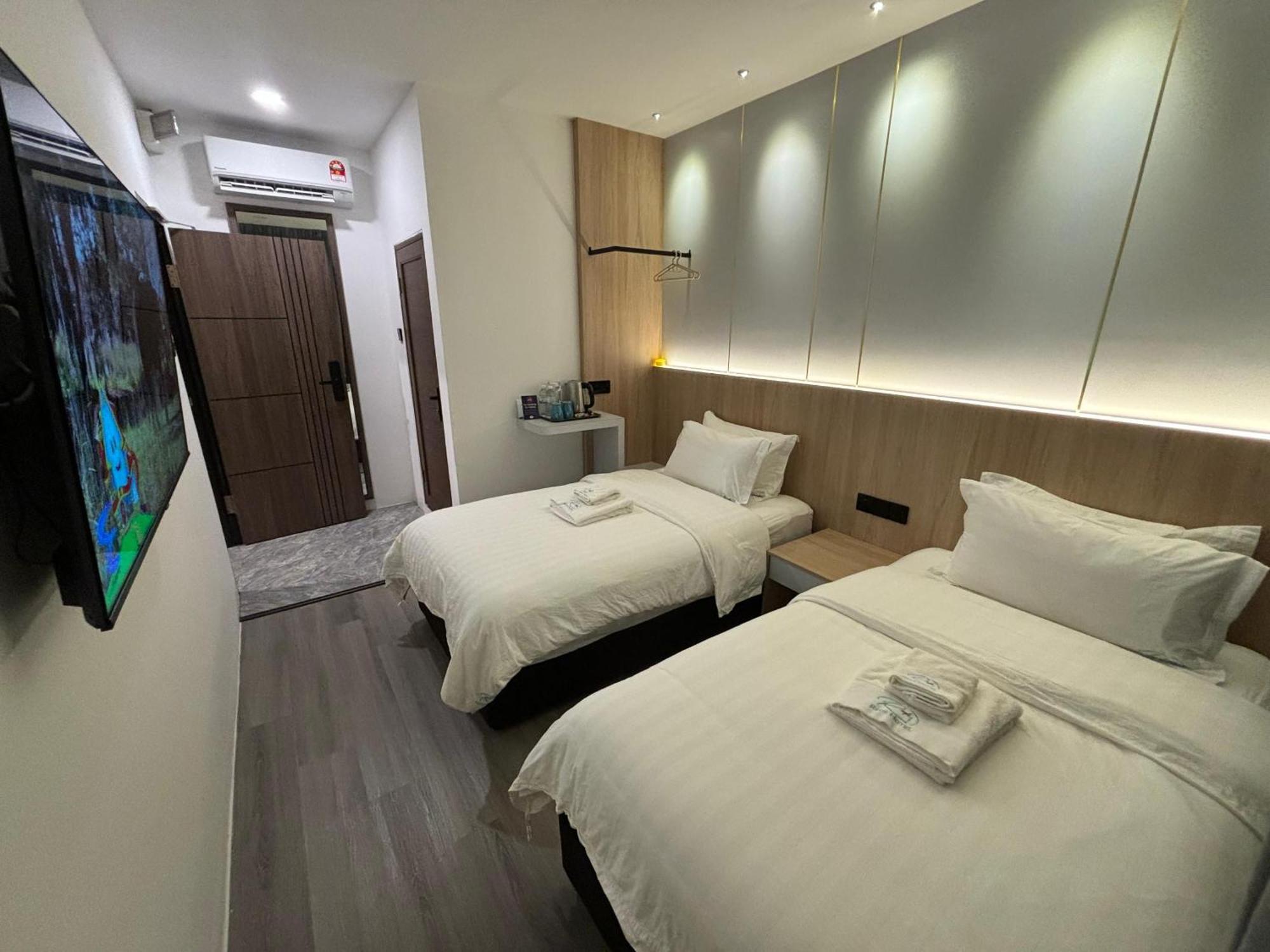 Red'S Hotel Bintulu Dış mekan fotoğraf